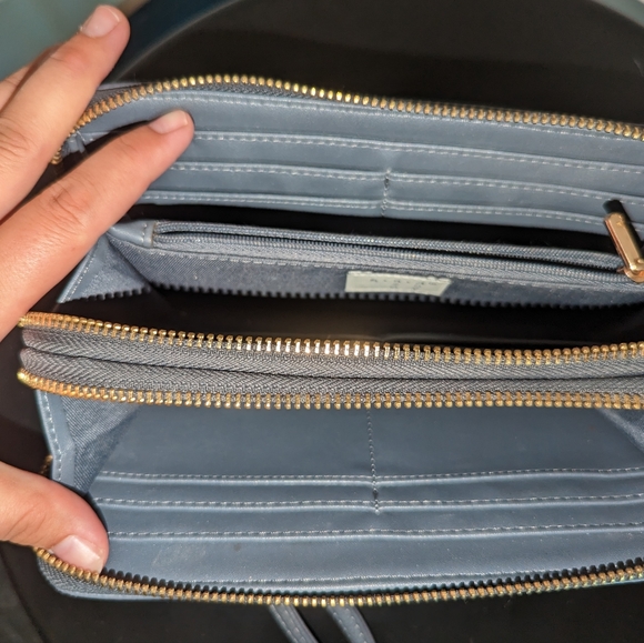 Wallet - Picture 3 of 4